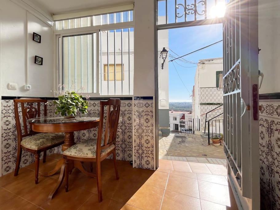 Encantadora Casa Andaluza Salobreña Exterior foto